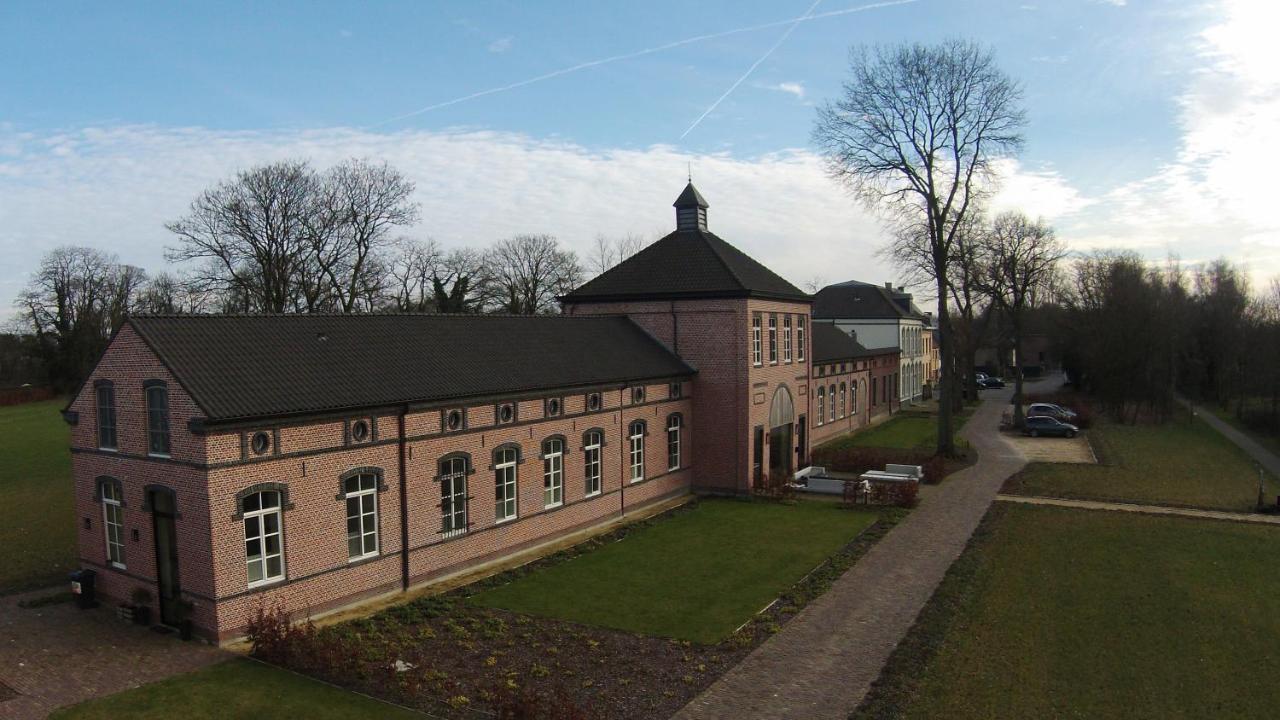 Factorij10 Villa Peer Buitenkant foto